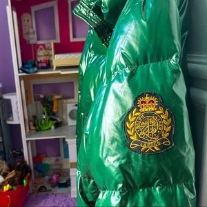 Women… Green Puffy… XL Lauren coat… Made by Ralph Lauren..